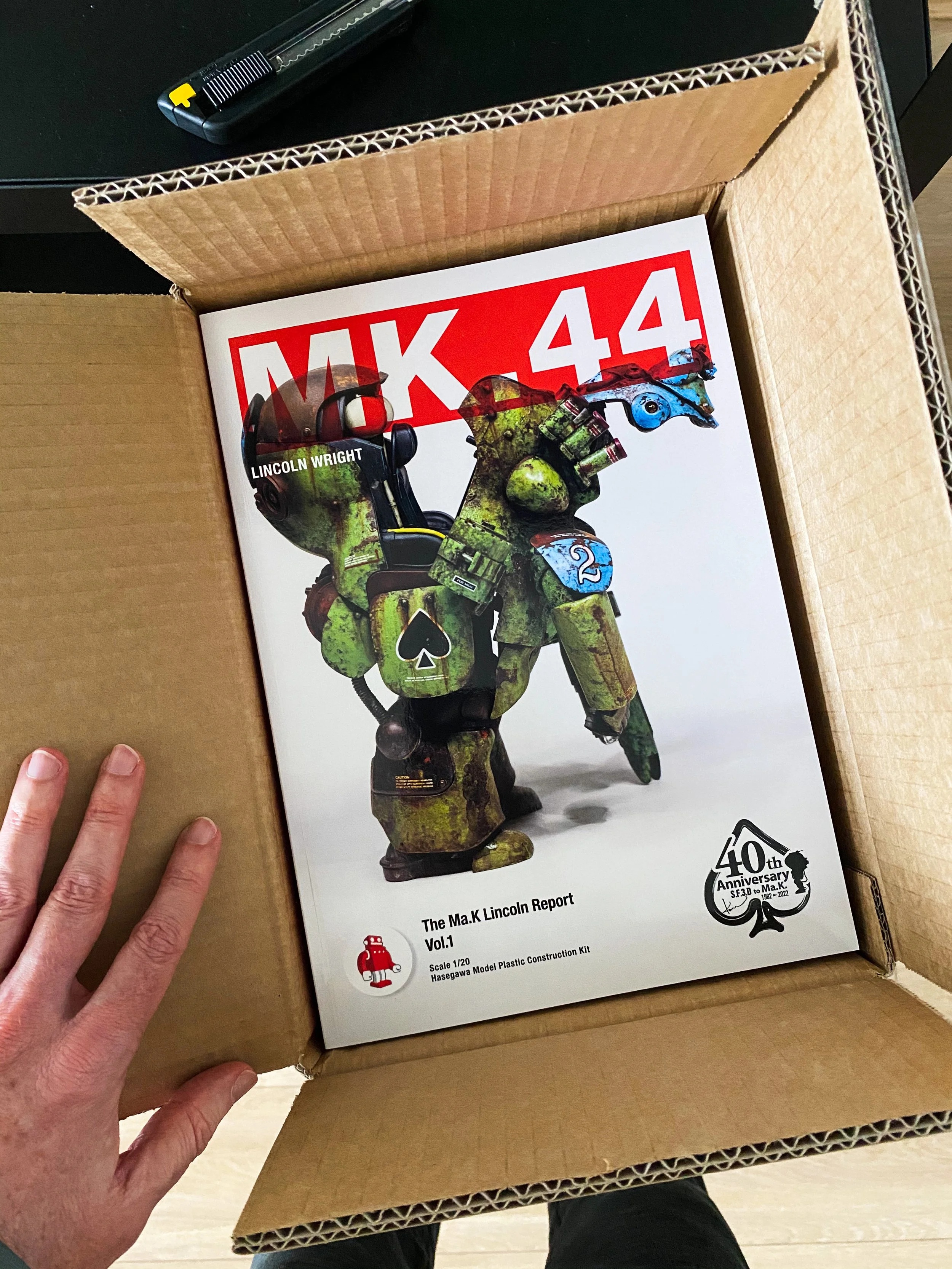 The first Maschinen Krieger Ma.K Book in English is now real